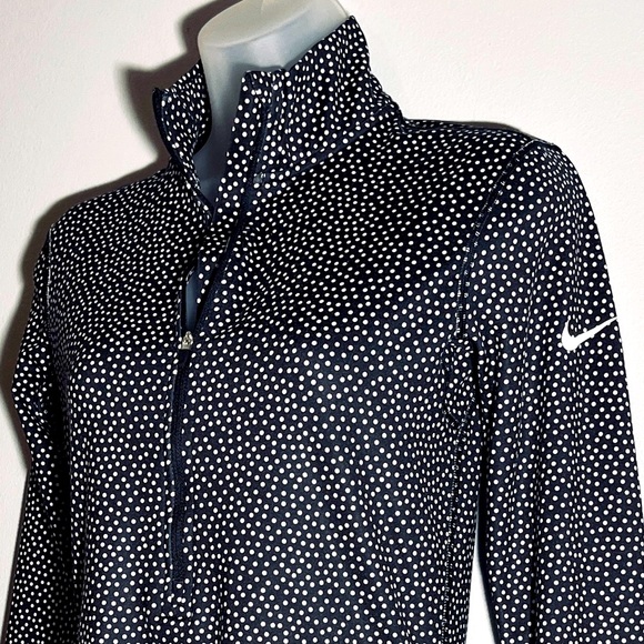 Nike Women’s Dri-Fit PolkaDot Pullover - Picture 3 of 6